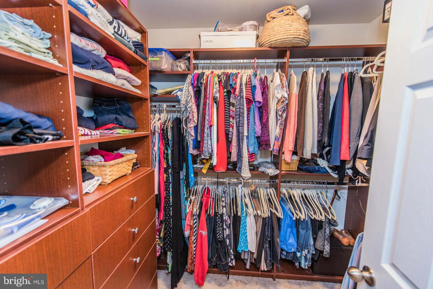 LAKELAND PLACE - Residential