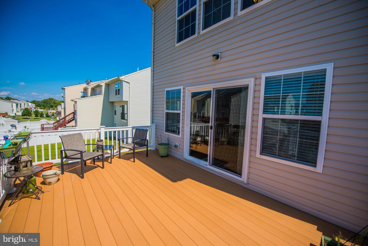 LAKELAND PLACE - Residential