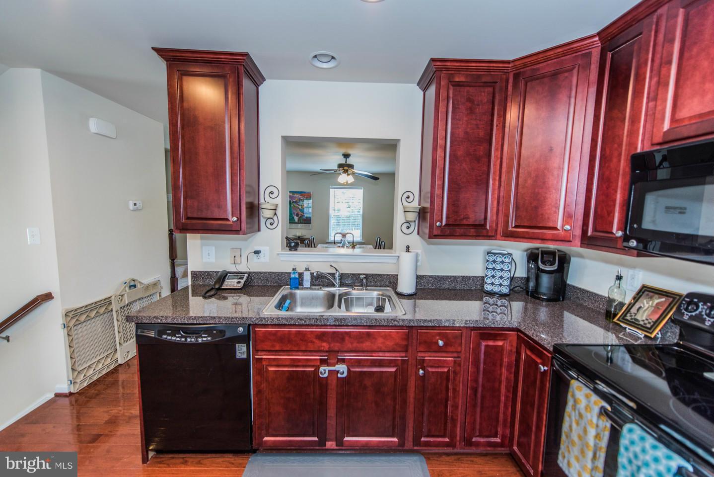 LAKELAND PLACE - Residential