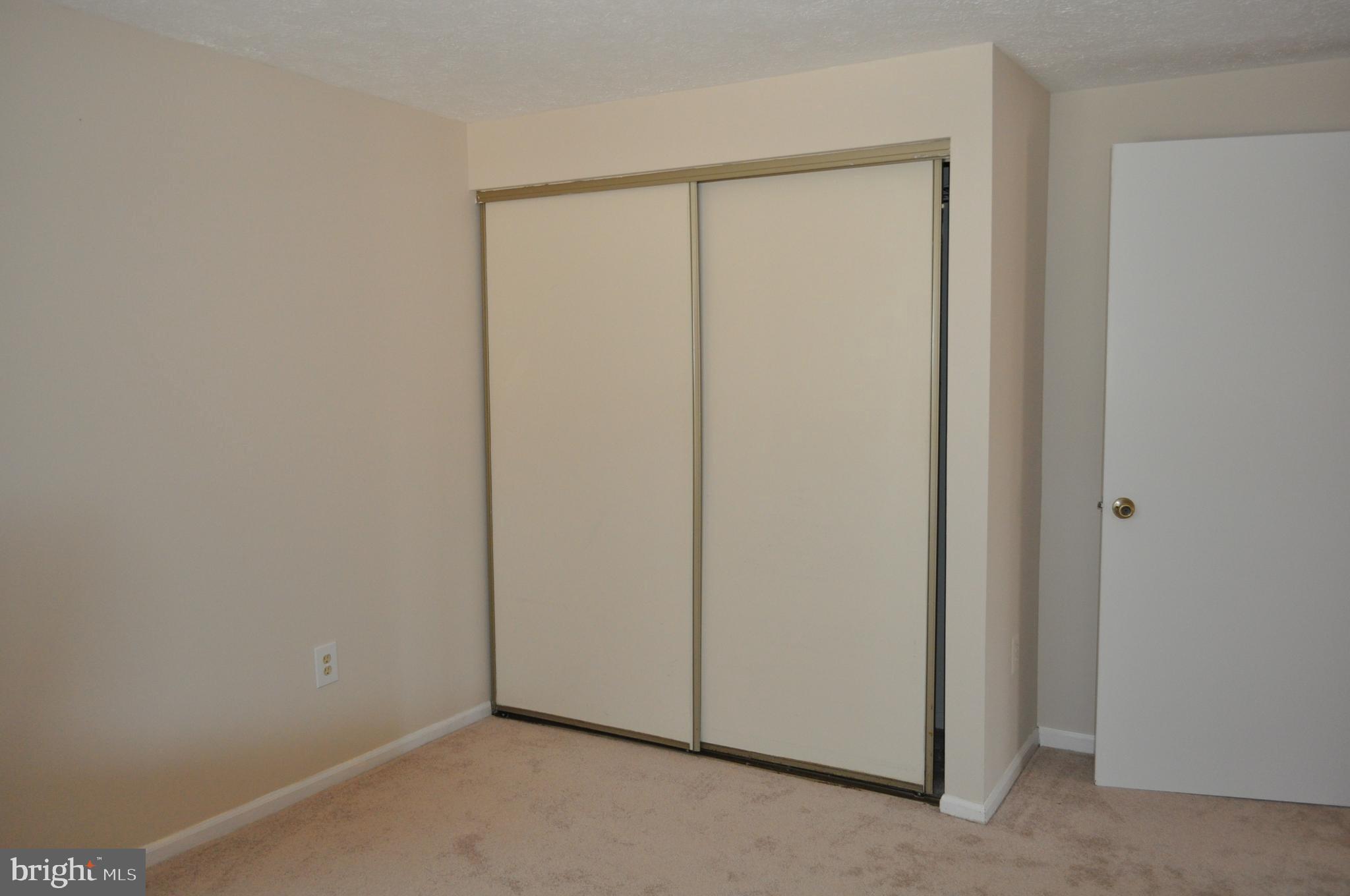 CLARY'S FOREST - Residential Lease