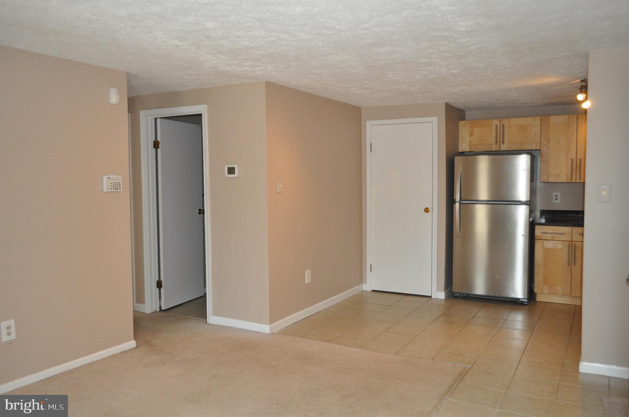 CLARY'S FOREST - Residential Lease