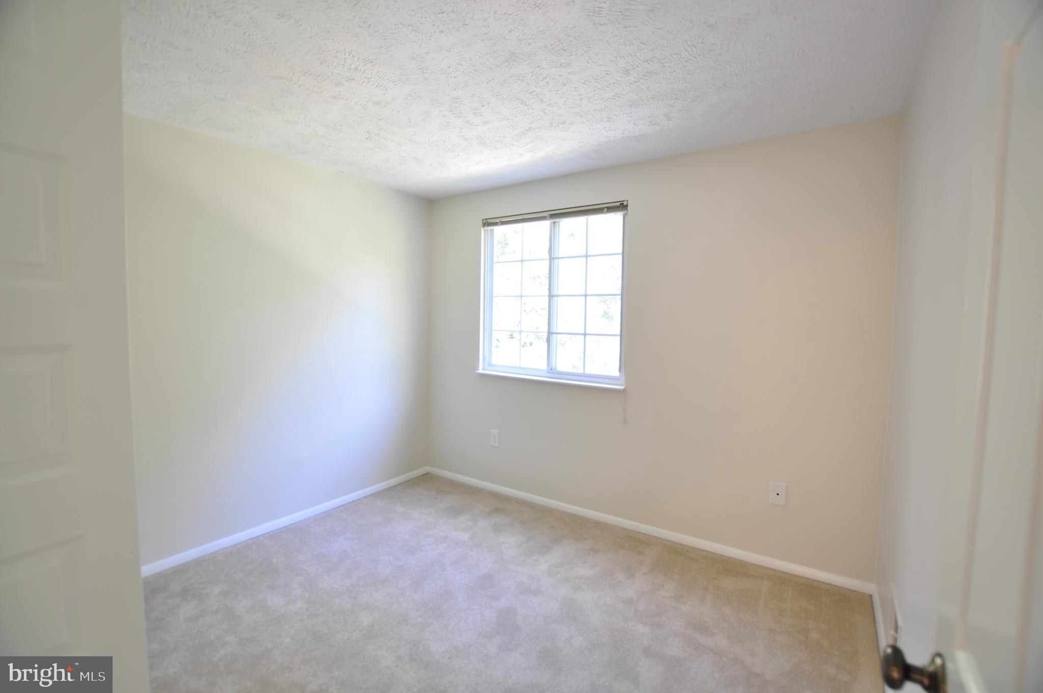 MILL CREEK SOUTH - Residential Lease