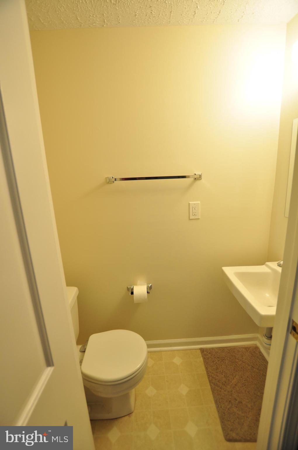 MILL CREEK SOUTH - Residential Lease