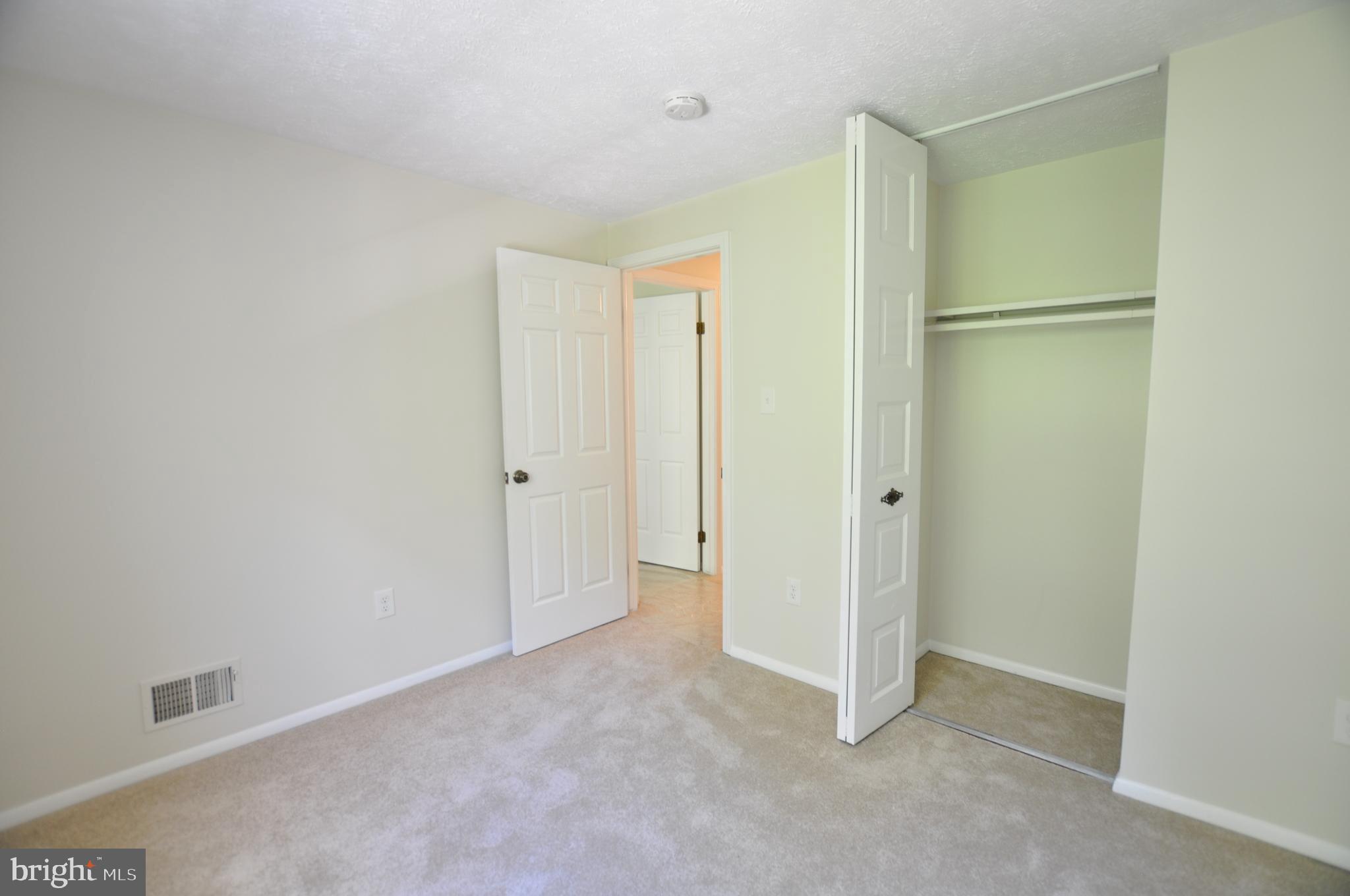 MILL CREEK SOUTH - Residential Lease