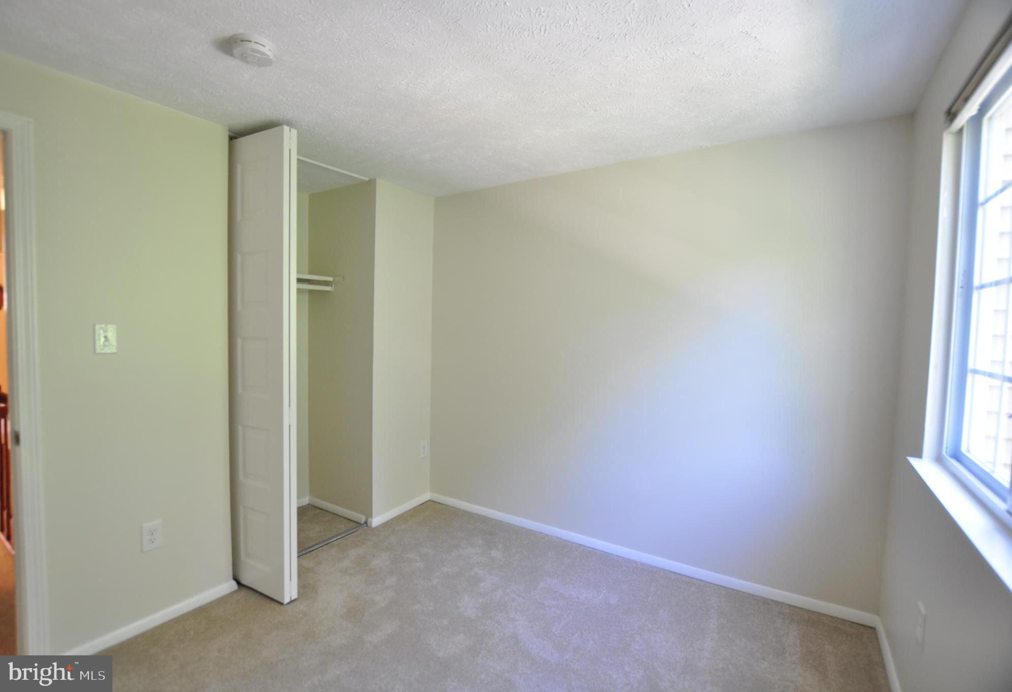 MILL CREEK SOUTH - Residential Lease