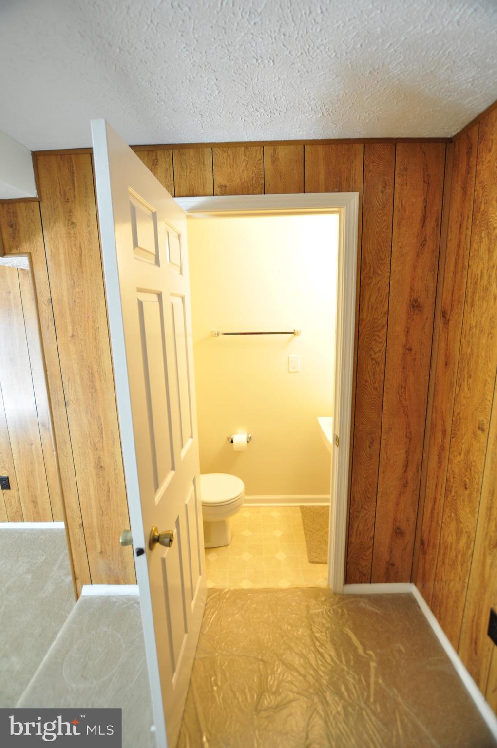 MILL CREEK SOUTH - Residential Lease