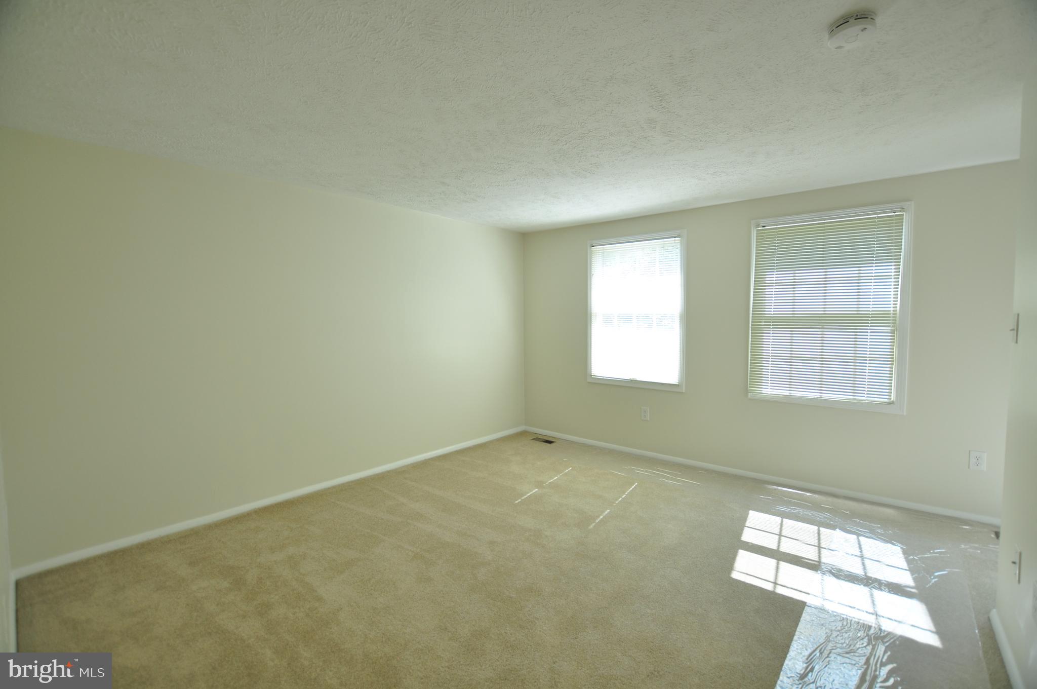 MILL CREEK SOUTH - Residential Lease