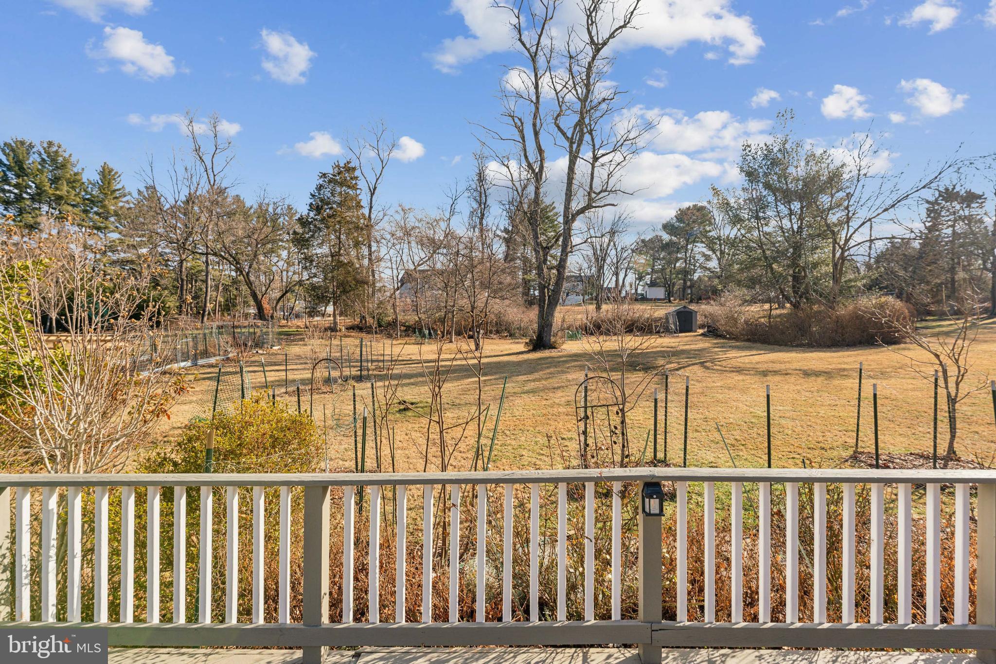 GLEN HILLS - Residential