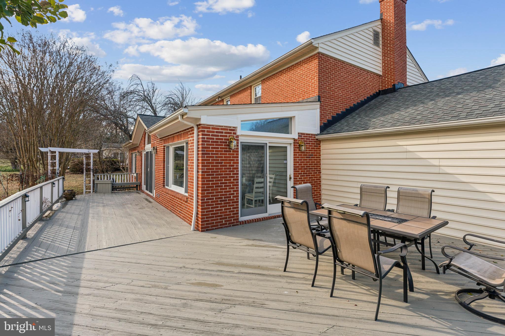 GLEN HILLS - Residential