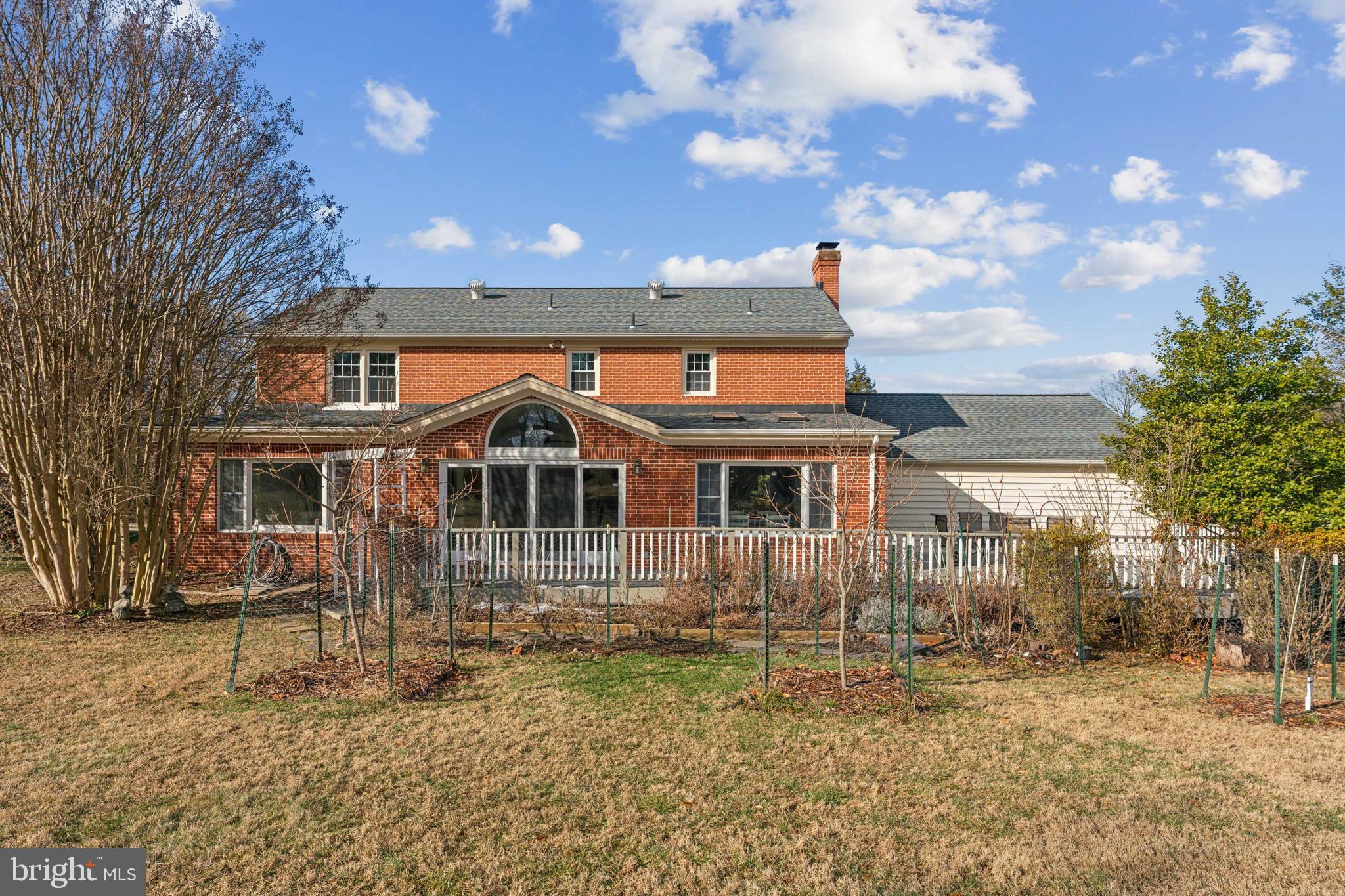 GLEN HILLS - Residential