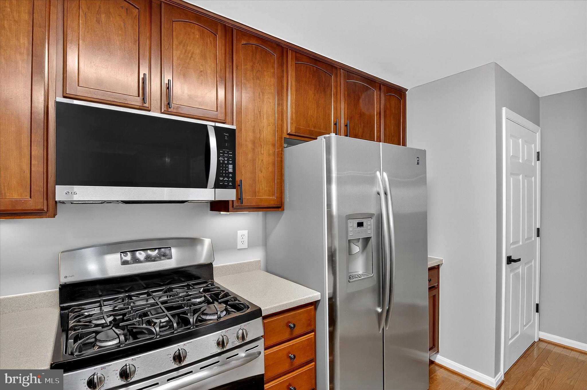CHATSWORTH VILLAGE CONDO - Residential Lease