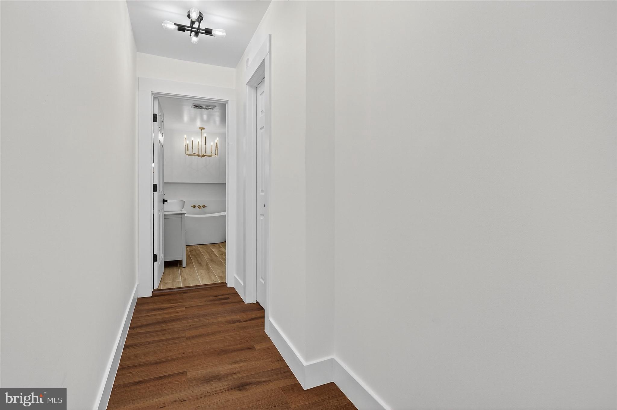 CHATSWORTH VILLAGE CONDO - Residential Lease