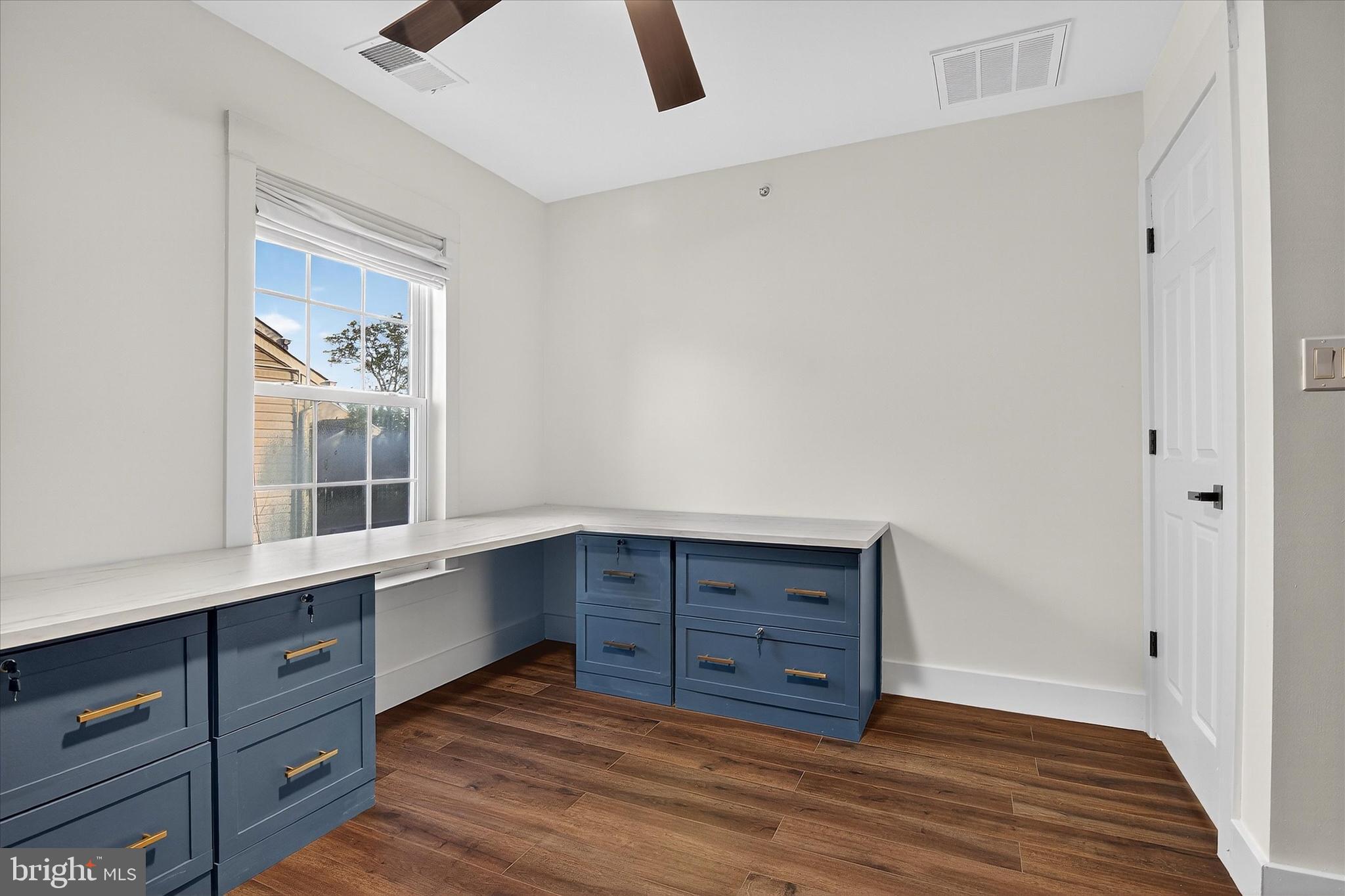 CHATSWORTH VILLAGE CONDO - Residential Lease