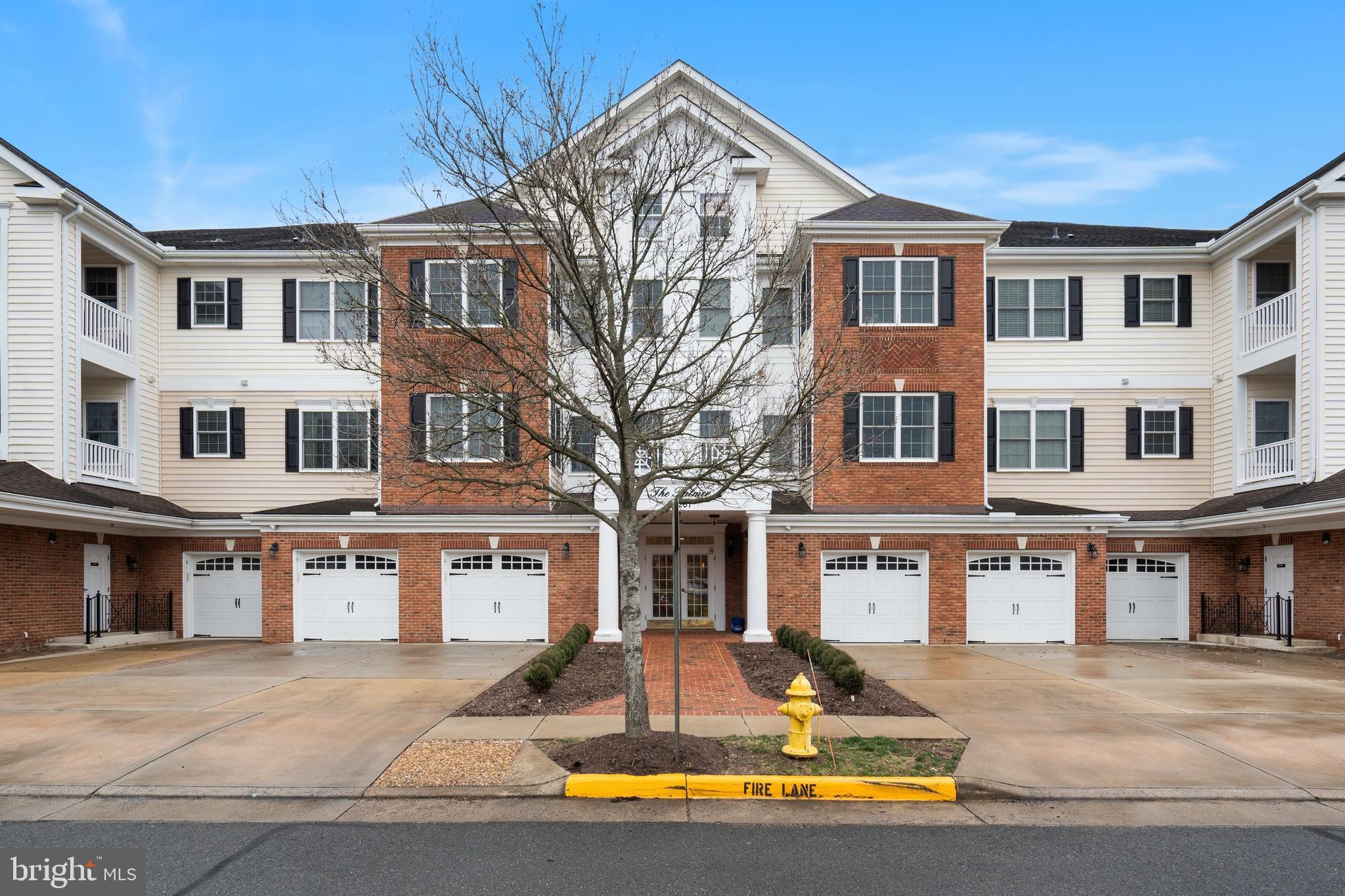 REGENCY AT DOMINION VALLEY - Residential