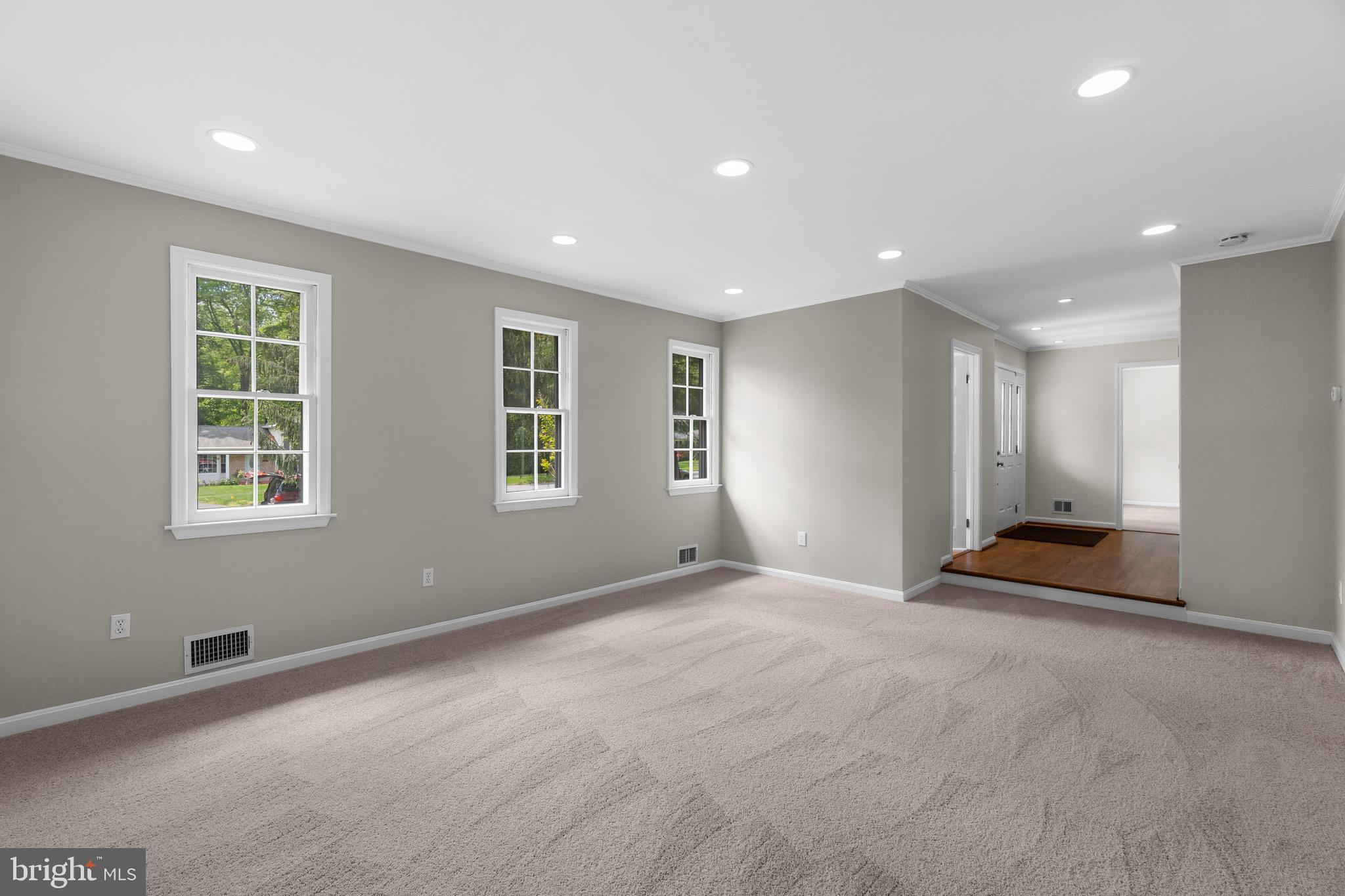 BEAVERBROOK - Residential