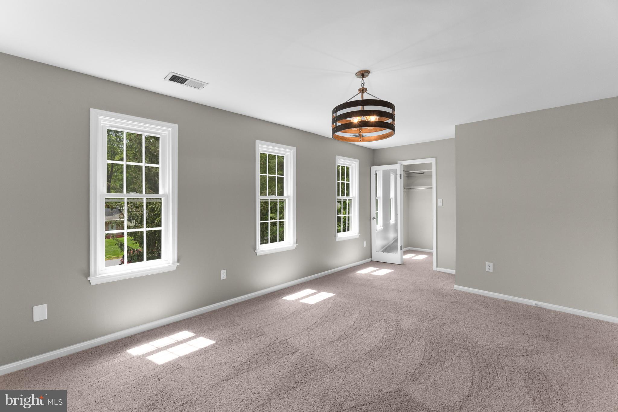 BEAVERBROOK - Residential