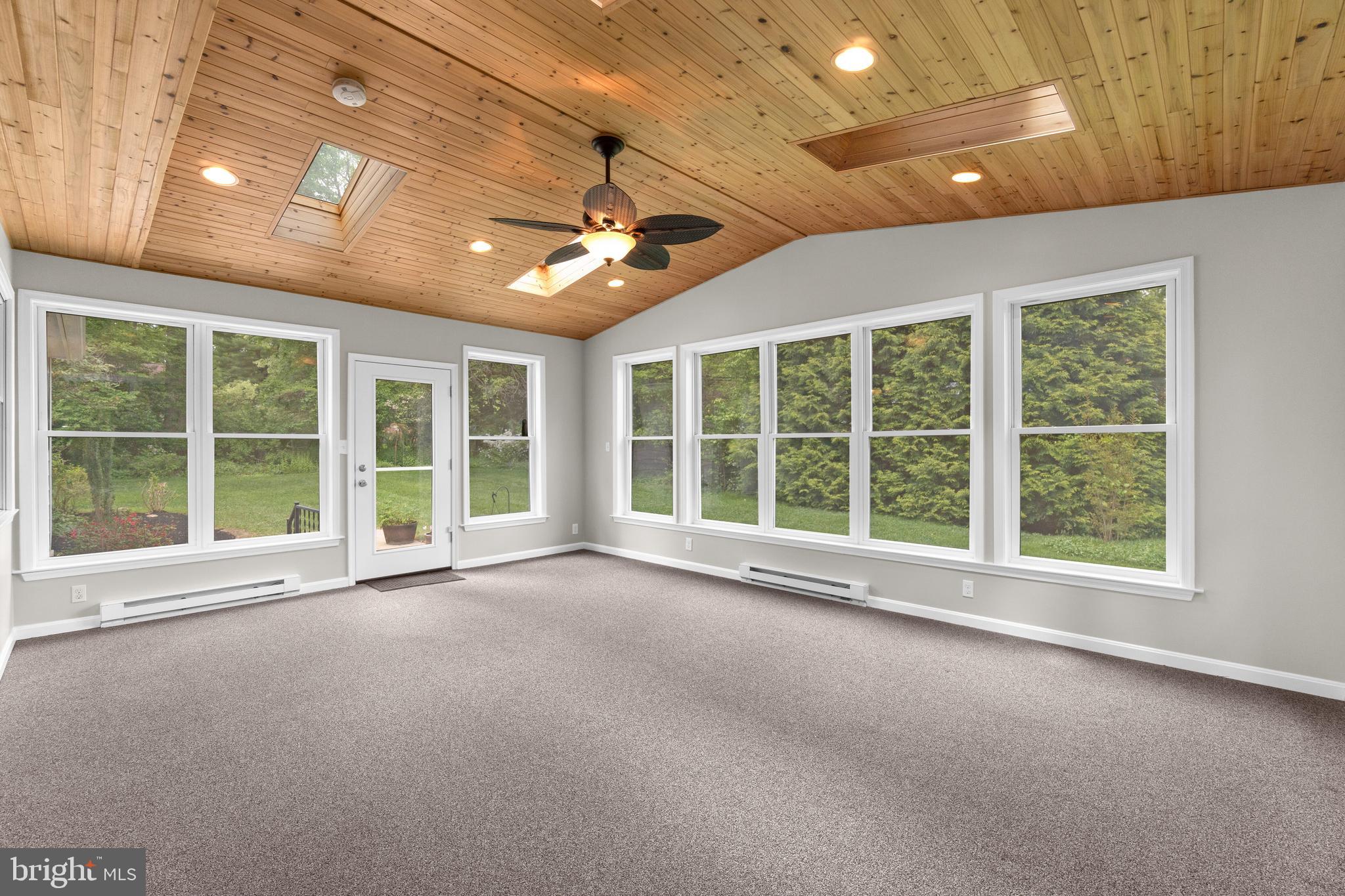 BEAVERBROOK - Residential