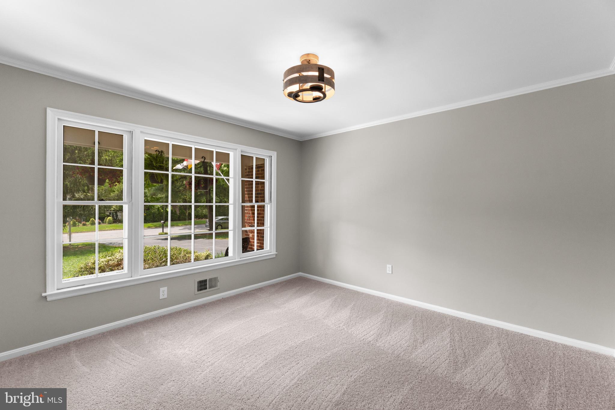 BEAVERBROOK - Residential