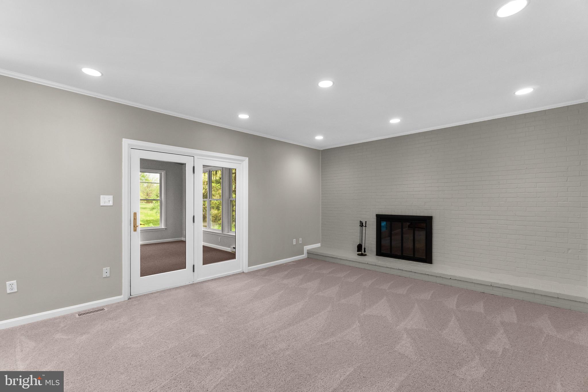 BEAVERBROOK - Residential