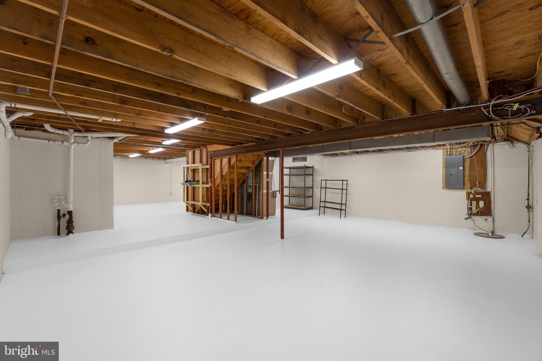 BEAVERBROOK - Residential