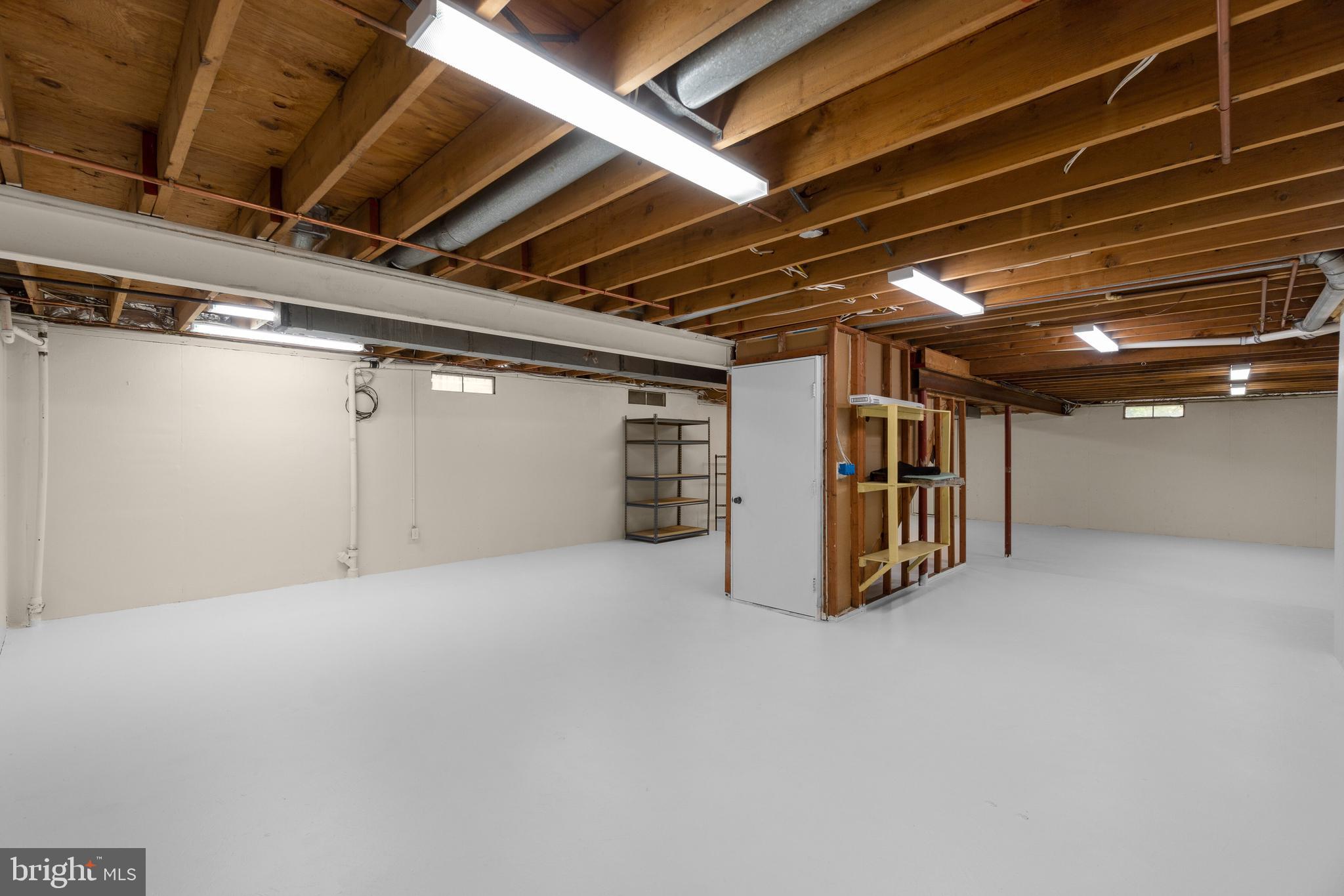 BEAVERBROOK - Residential