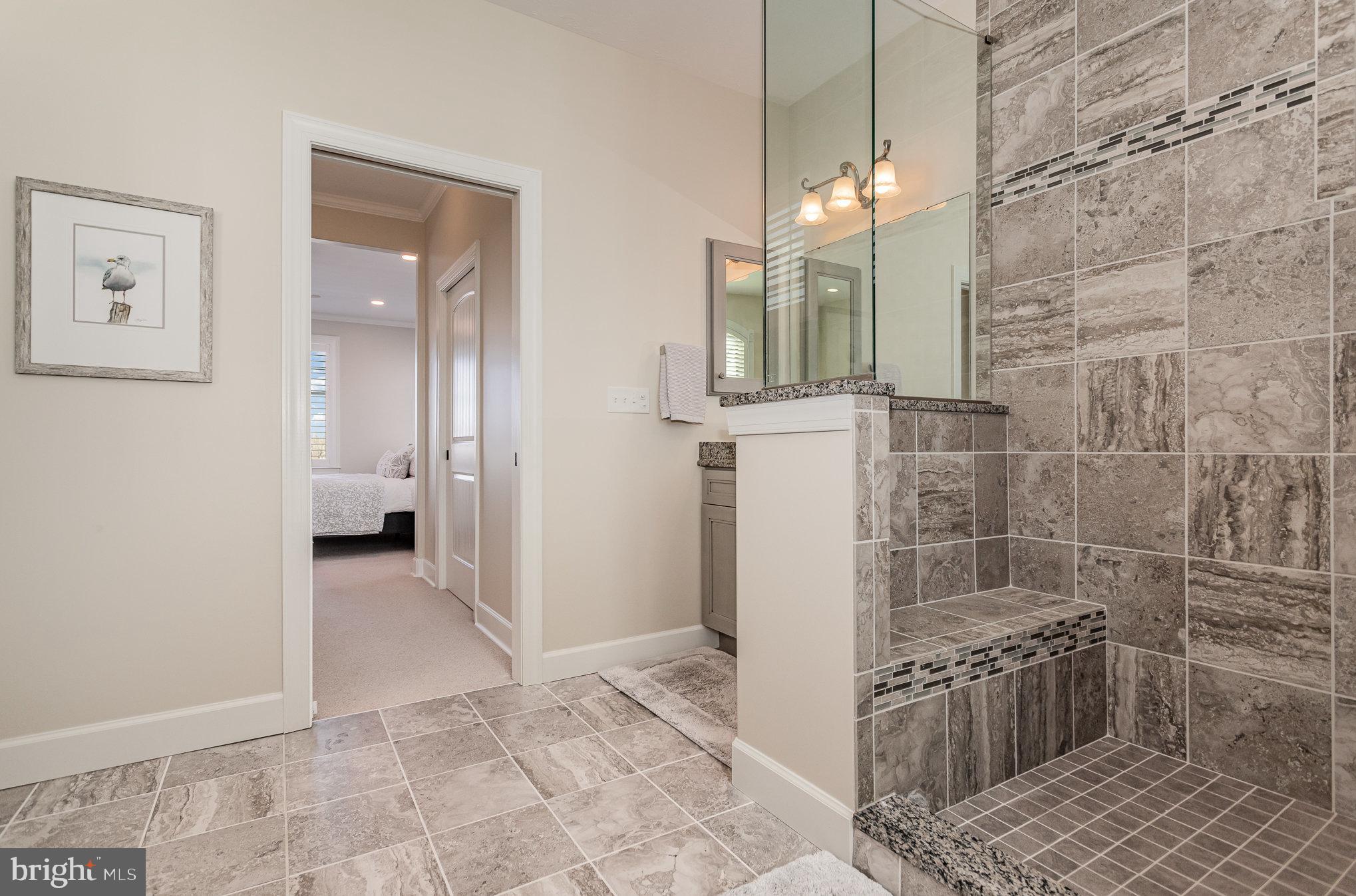 THORNBURY HUNT - Residential