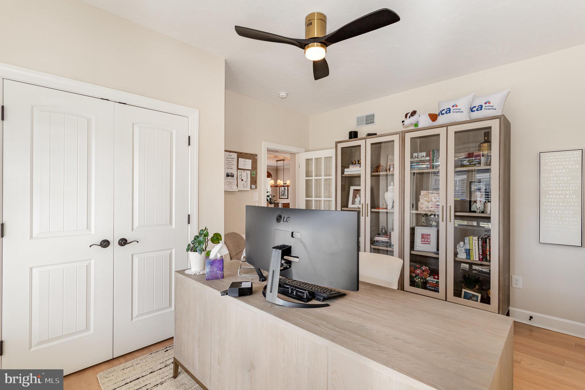 THORNBURY HUNT - Residential