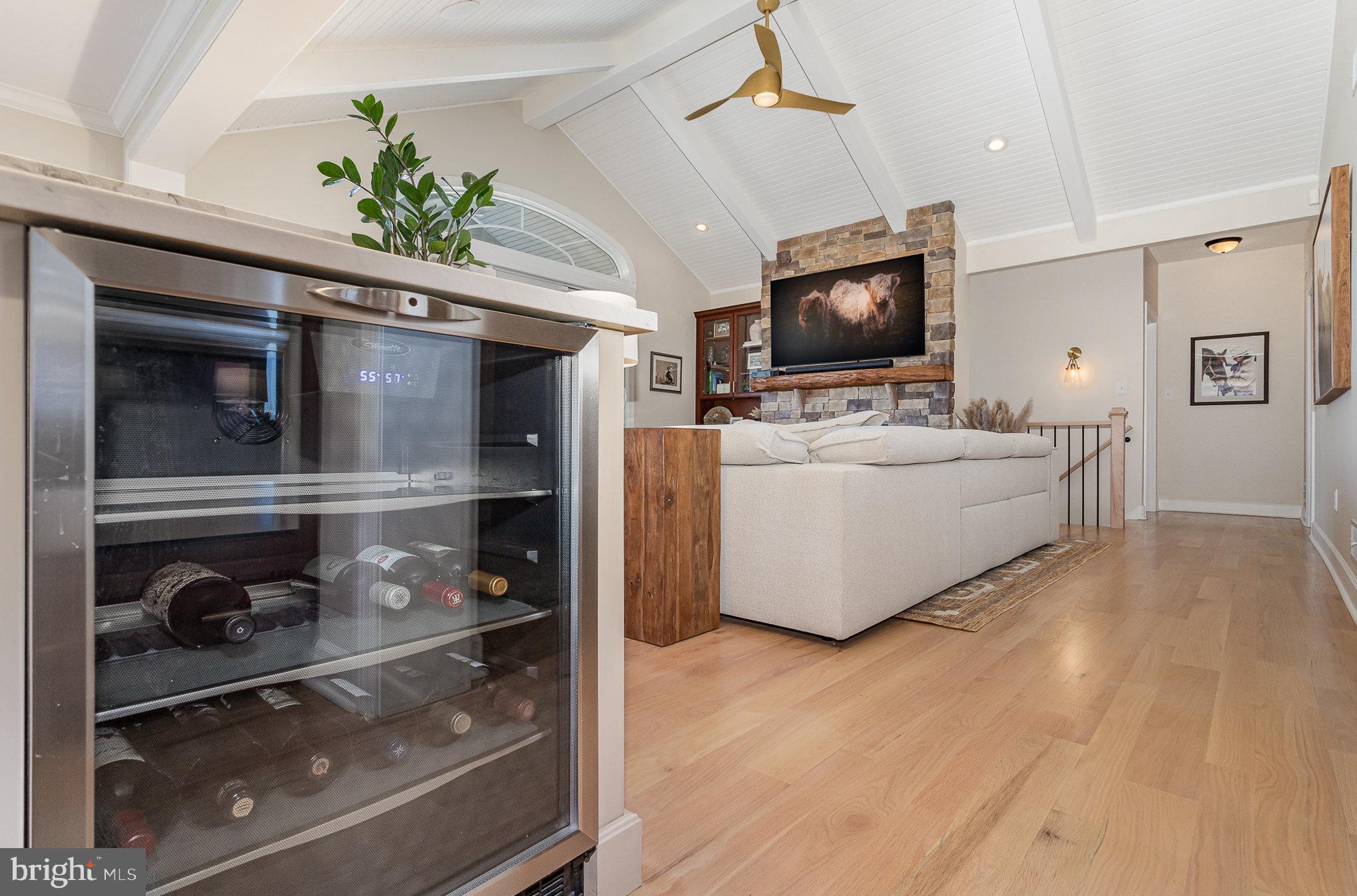 THORNBURY HUNT - Residential