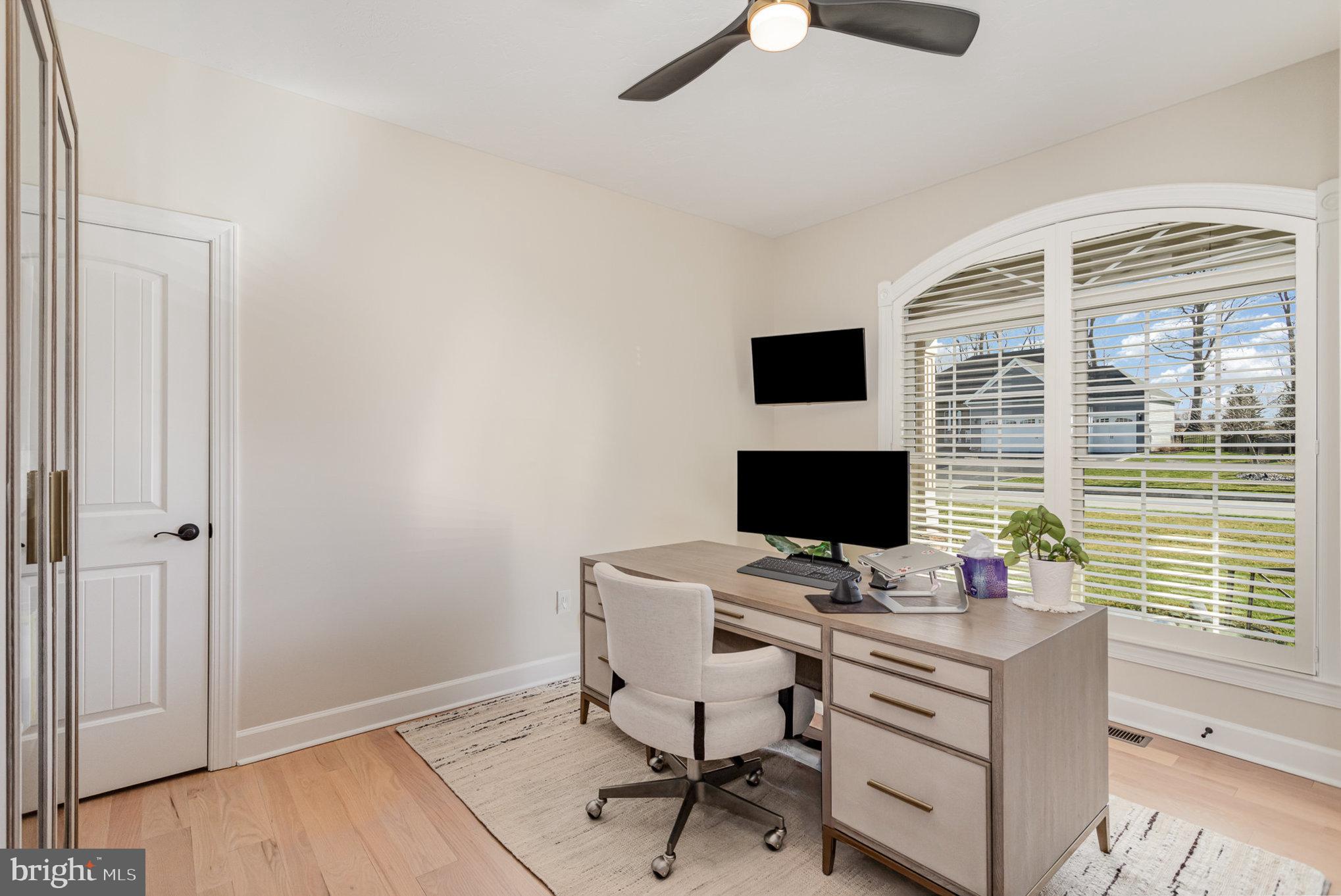 THORNBURY HUNT - Residential