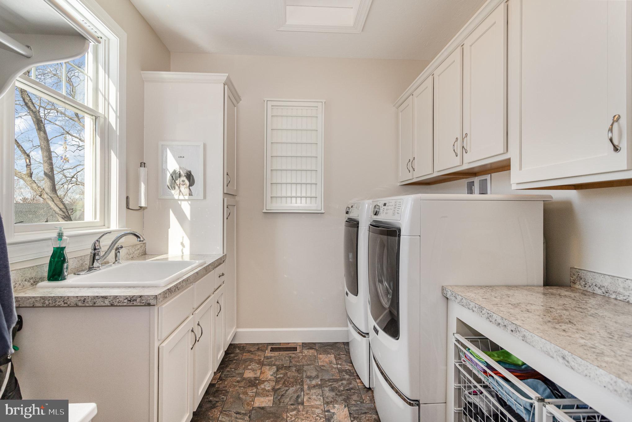 THORNBURY HUNT - Residential