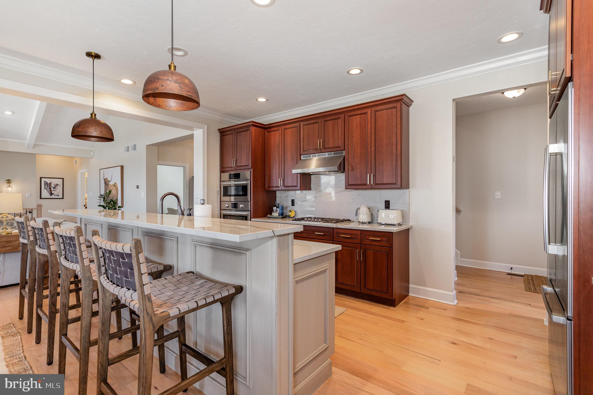 THORNBURY HUNT - Residential