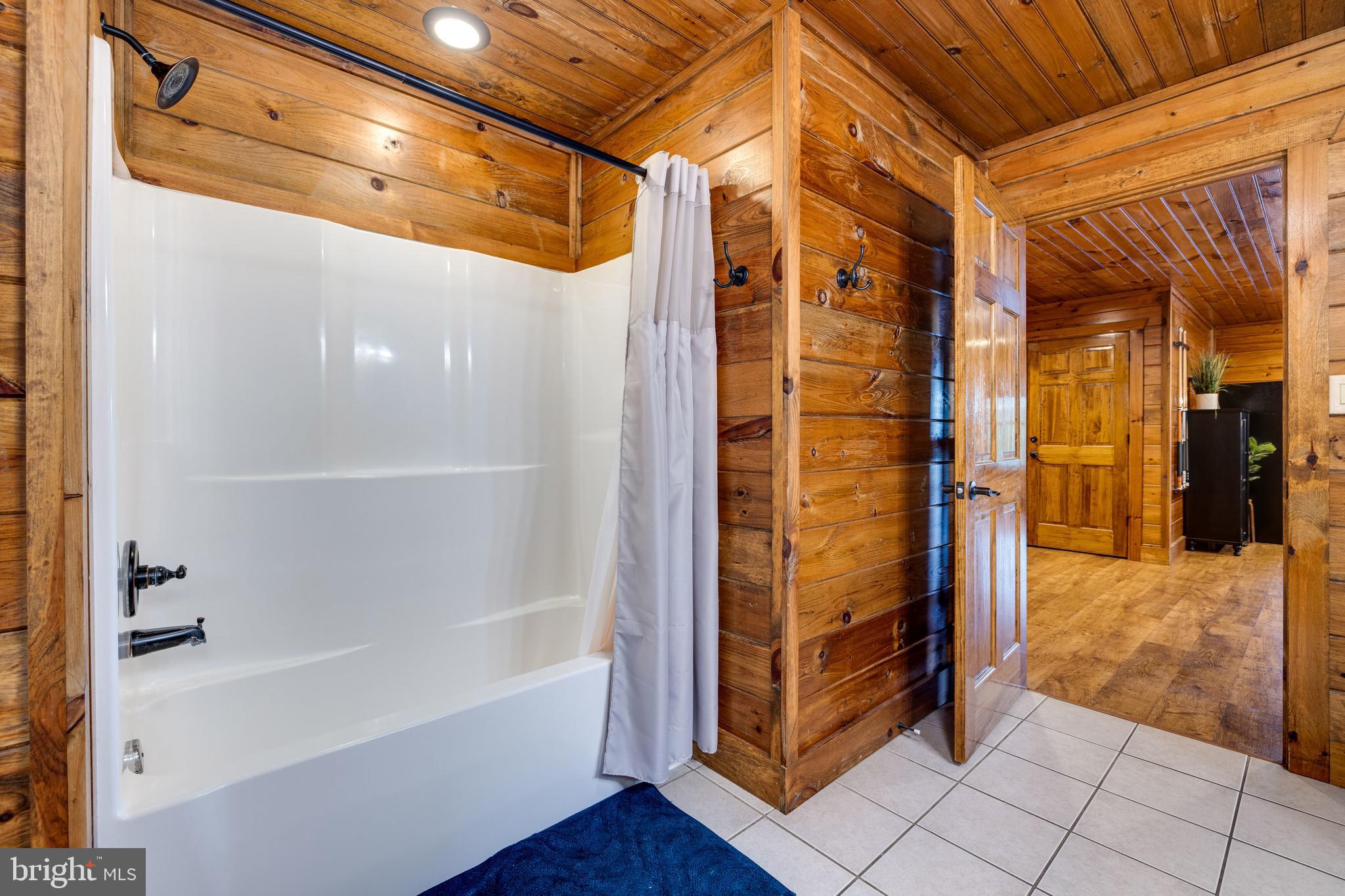 BATTLE CREEK - Residential