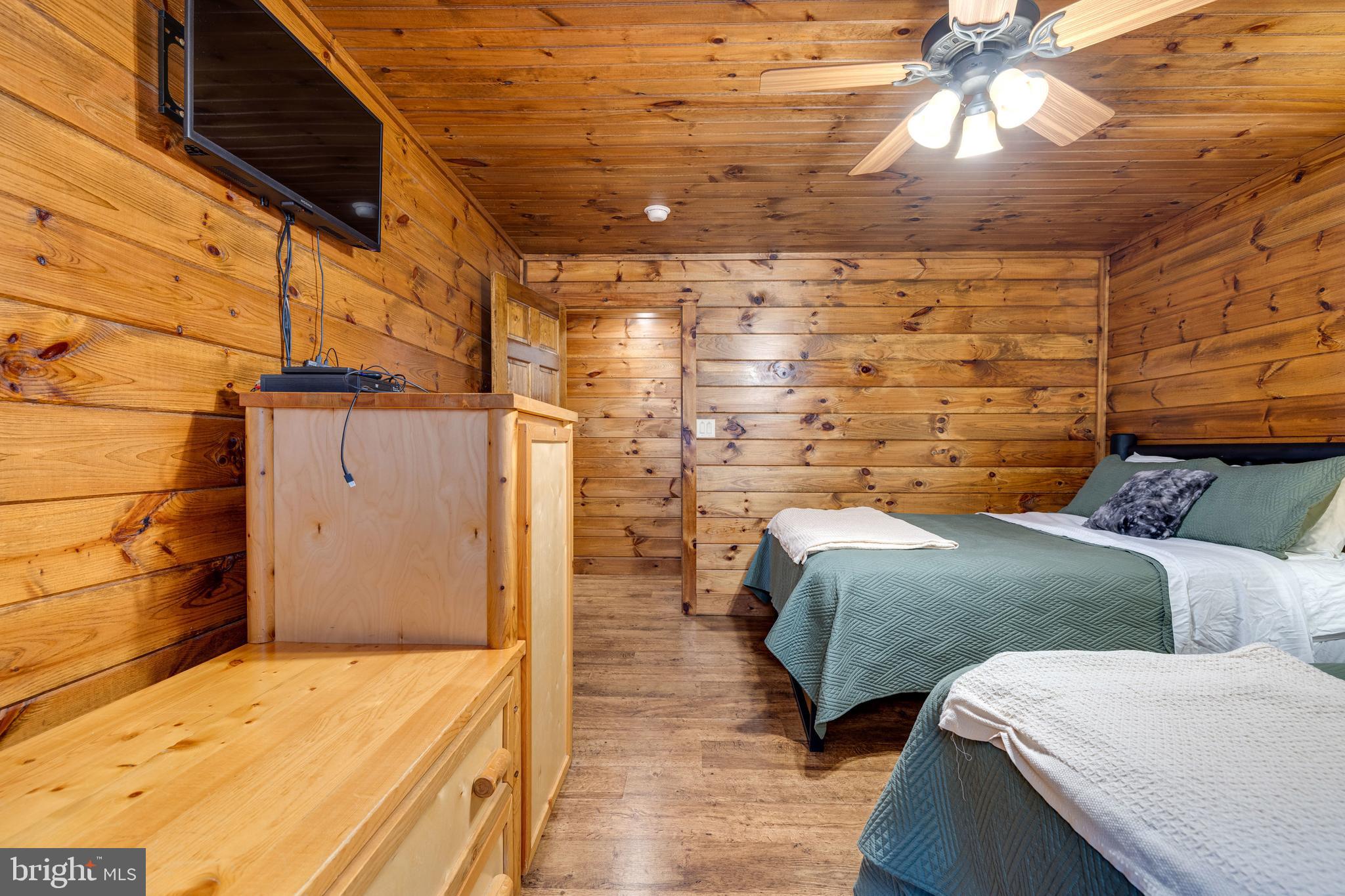 BATTLE CREEK - Residential