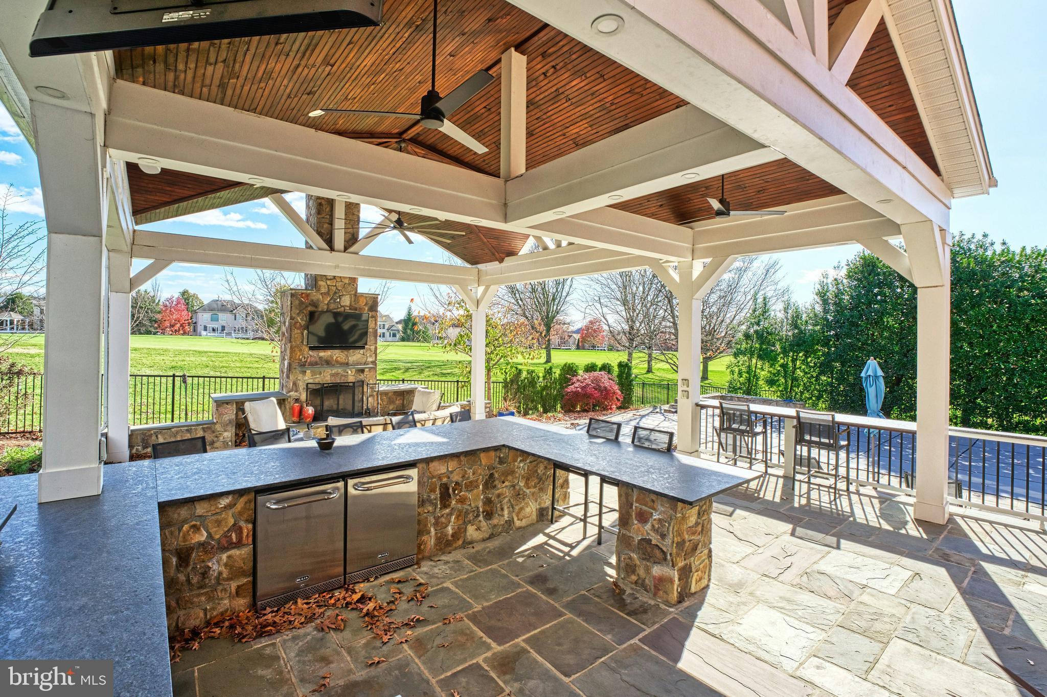 BELMONT COUNTRY CLUB - Residential