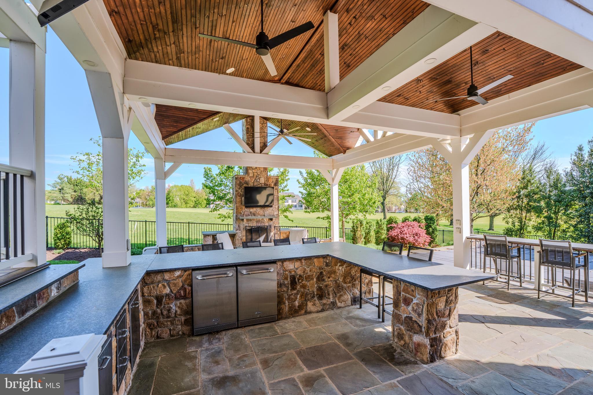 BELMONT COUNTRY CLUB - Residential