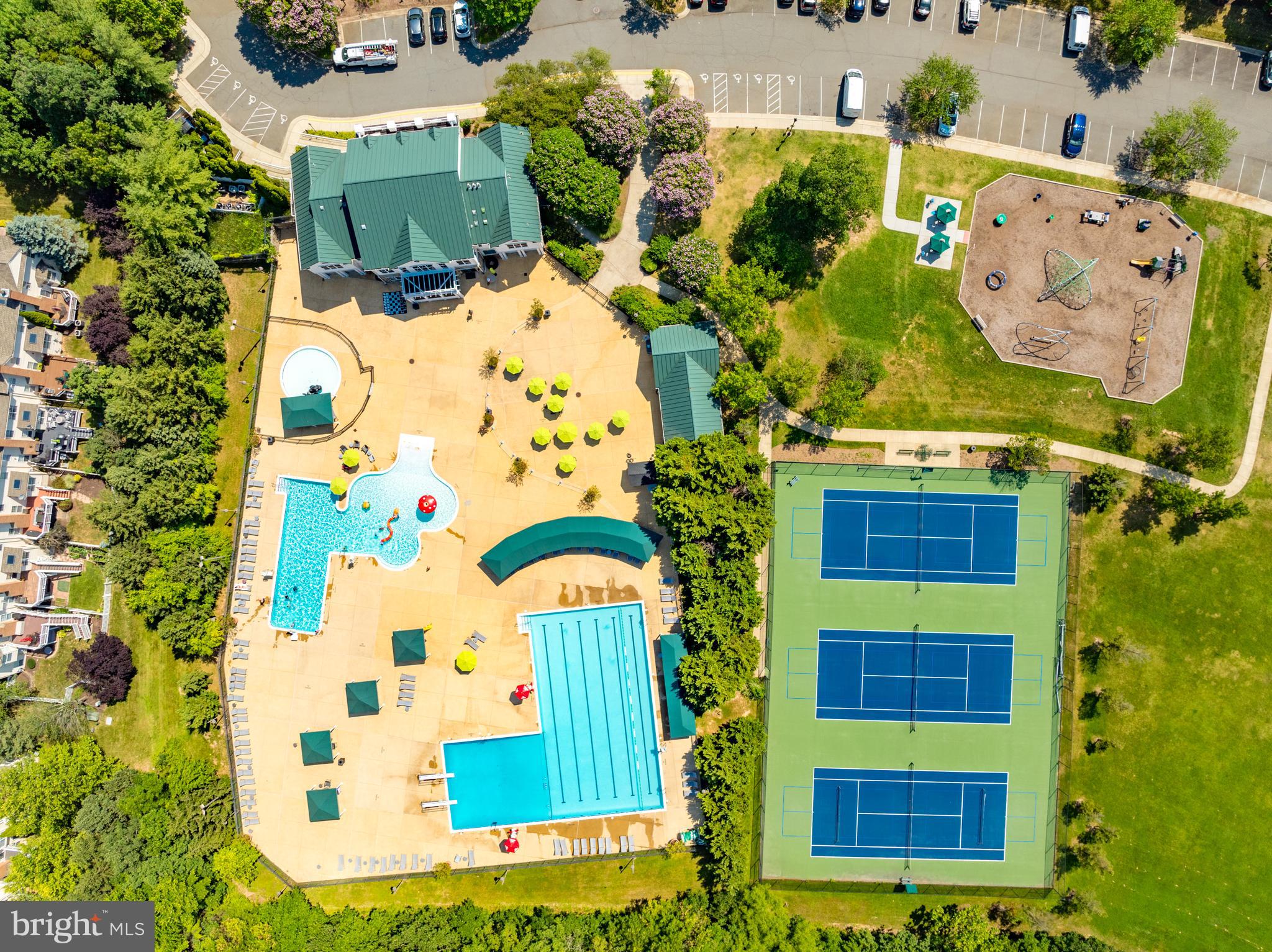 BELMONT COUNTRY CLUB - Residential