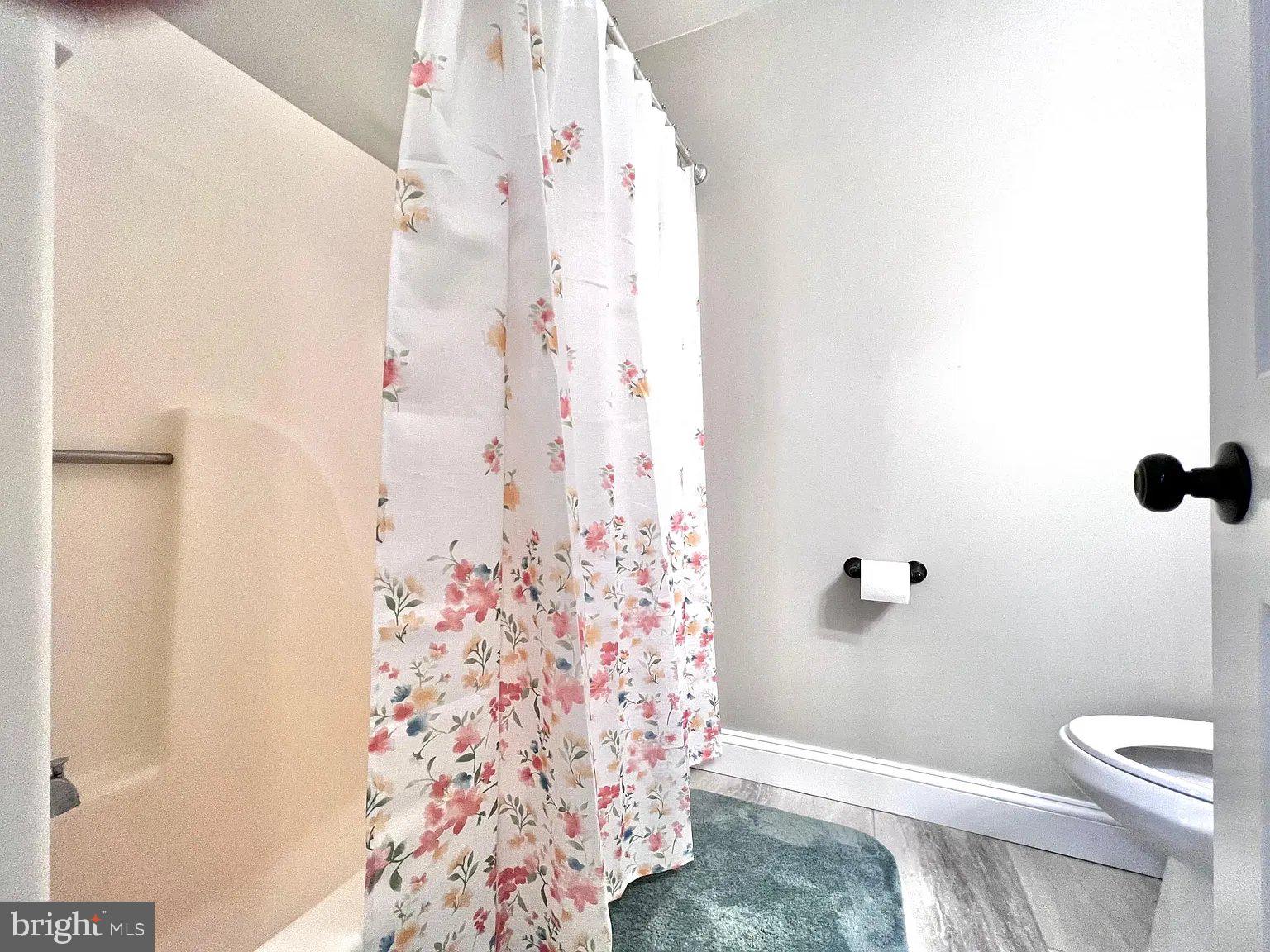 EXTON STATION - Residential Lease