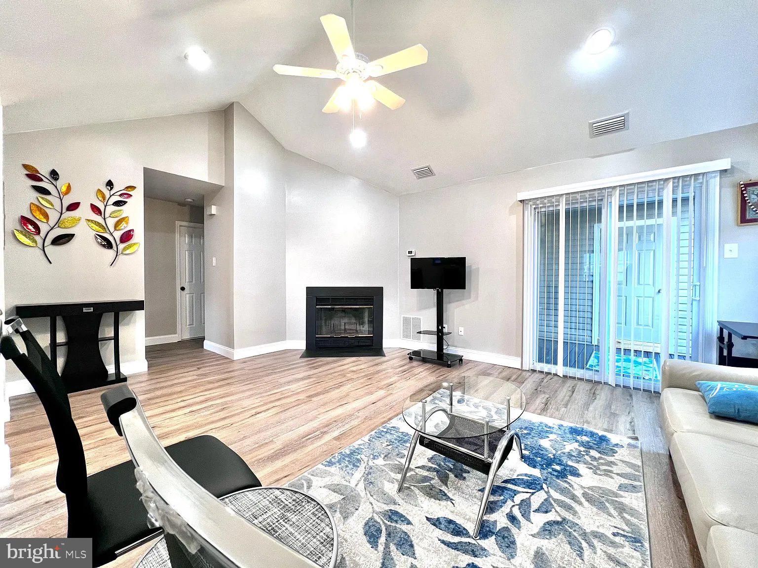 EXTON STATION - Residential Lease