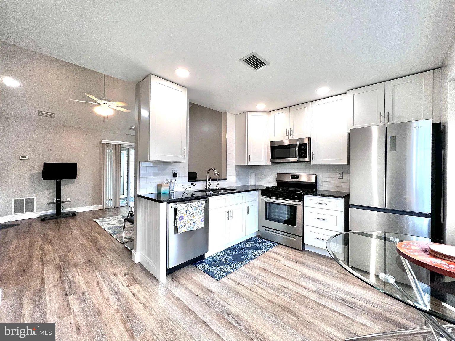 EXTON STATION - Residential Lease