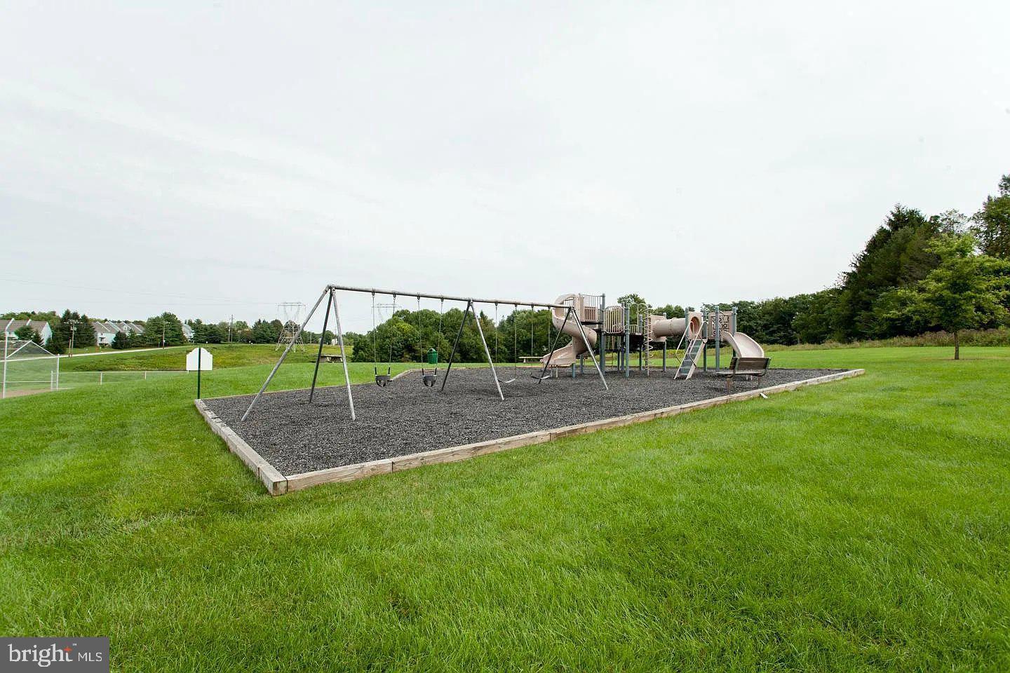 EXTON STATION - Residential Lease