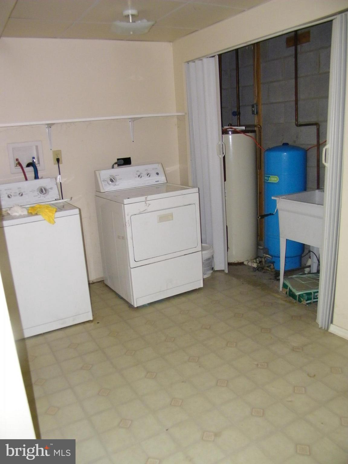 WHITE SANDS - Residential