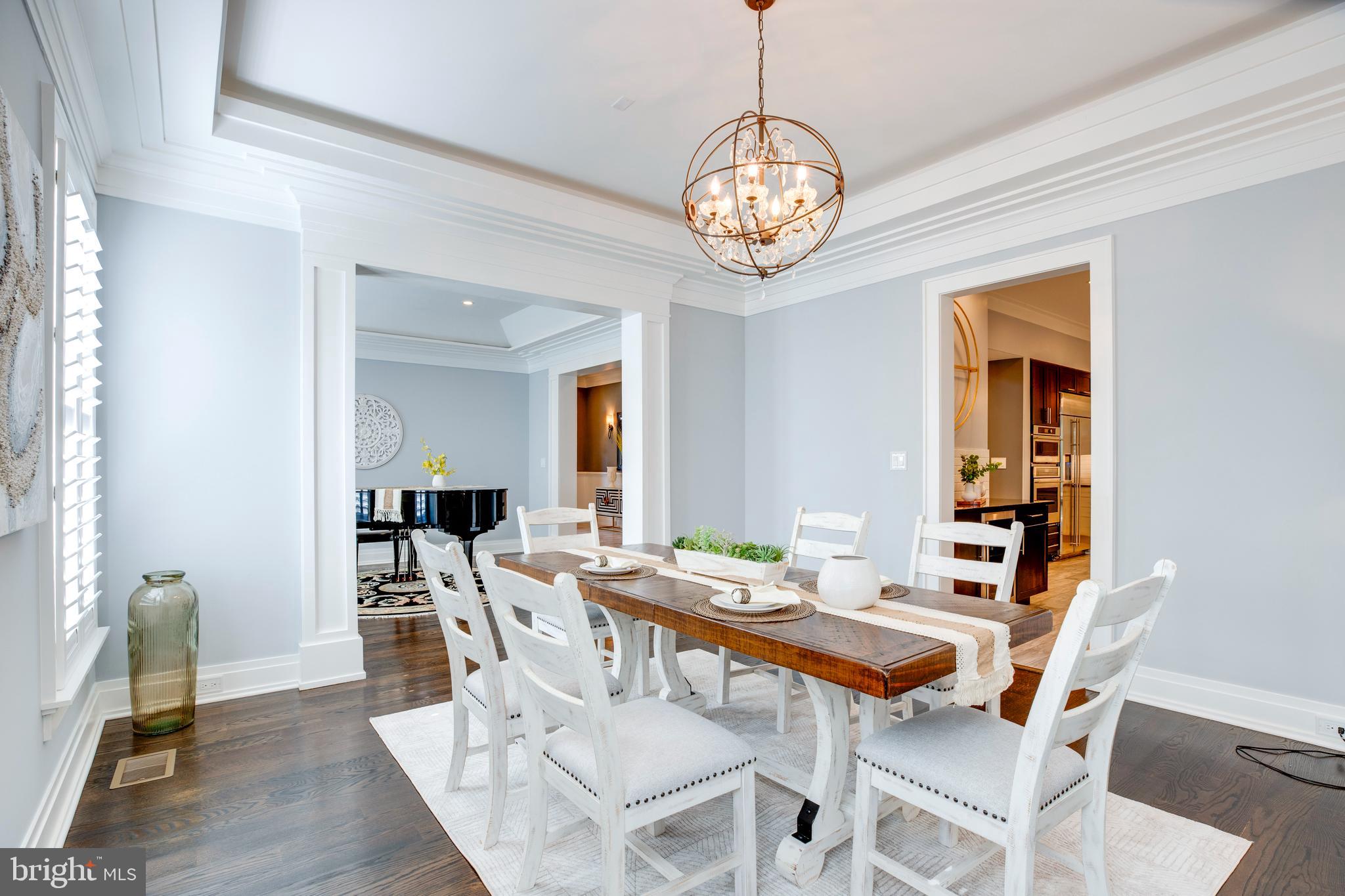 VIENNA WOODS - Residential