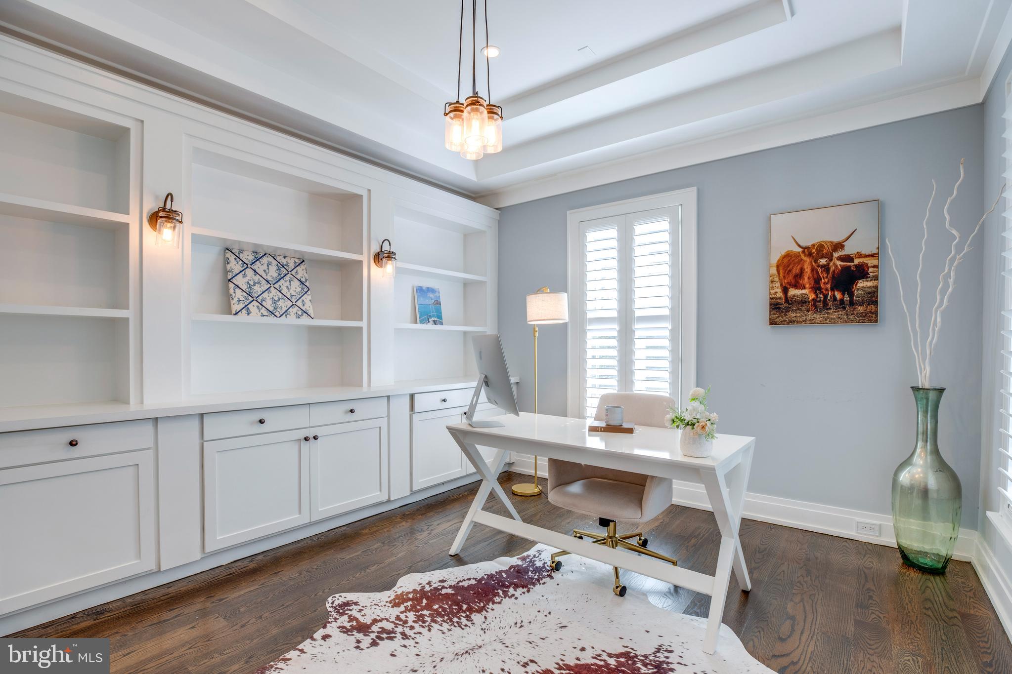 VIENNA WOODS - Residential