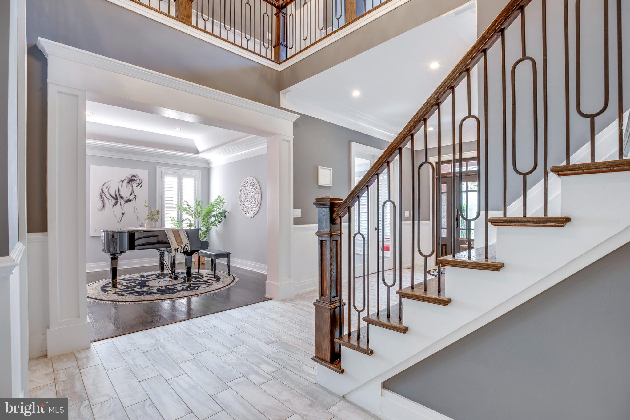 VIENNA WOODS - Residential