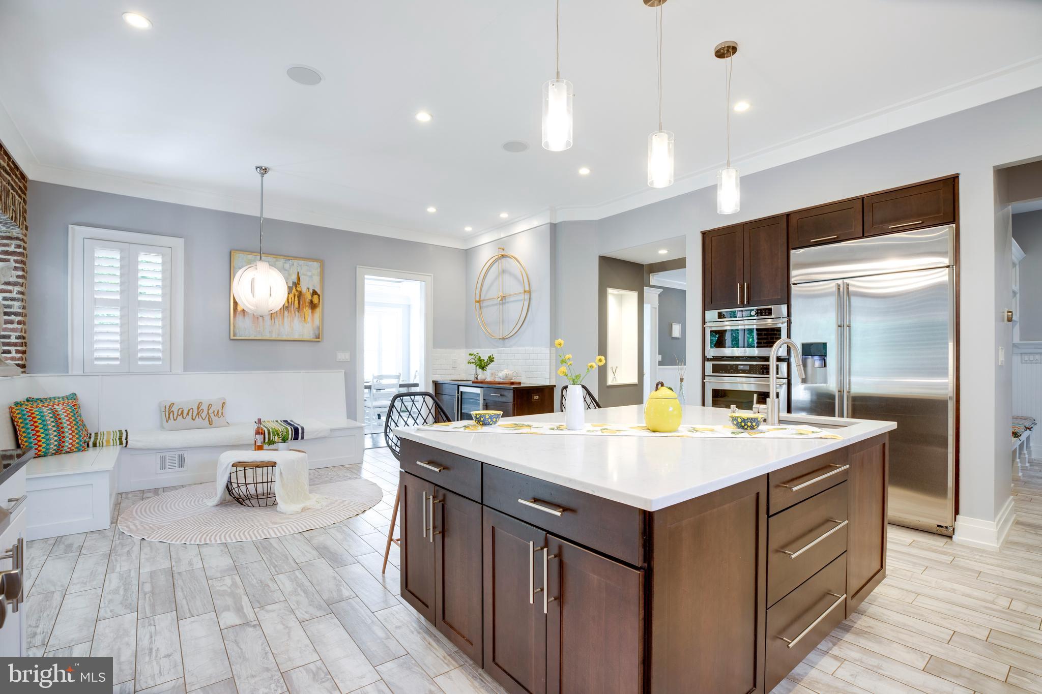 VIENNA WOODS - Residential