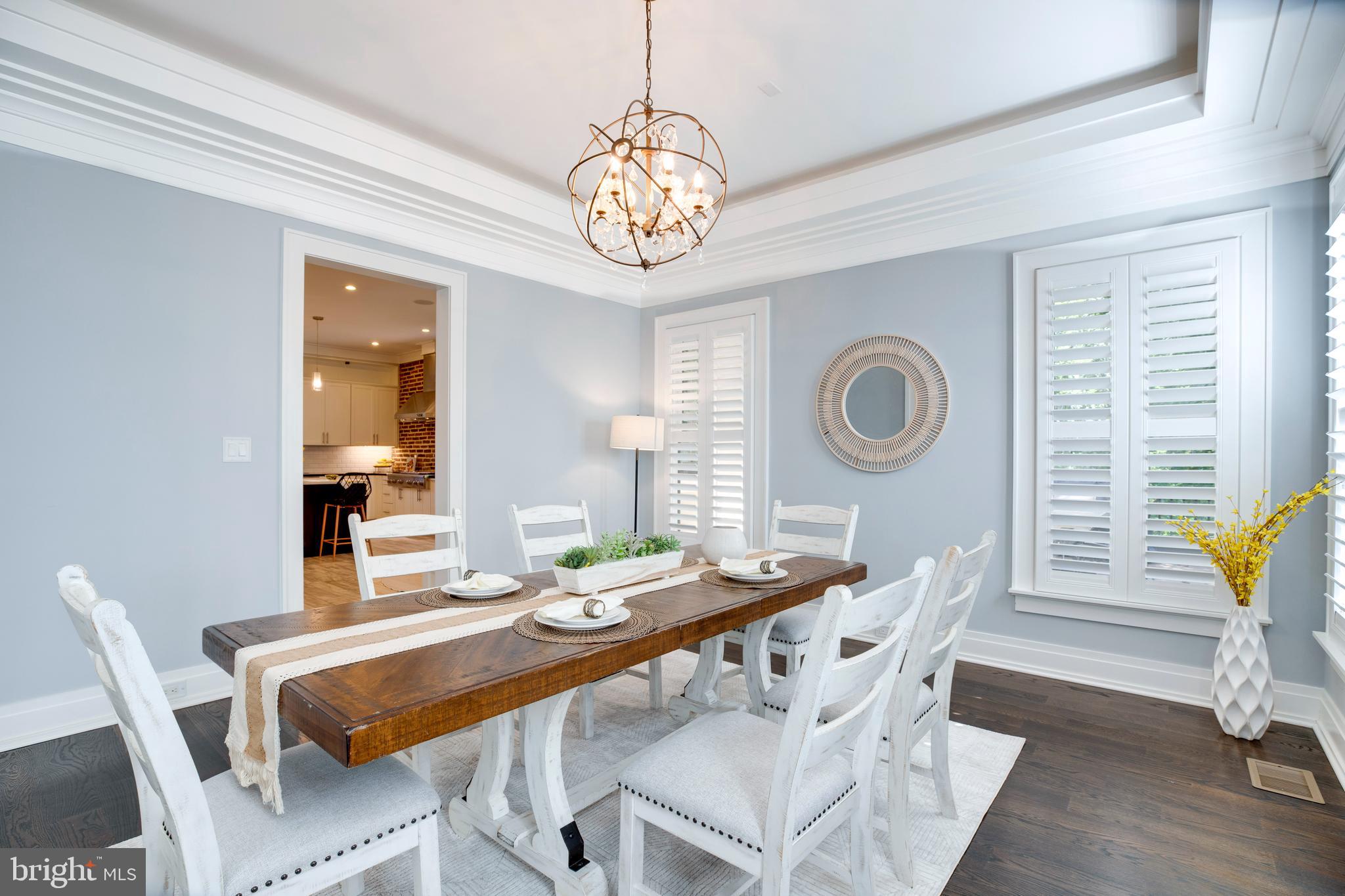 VIENNA WOODS - Residential