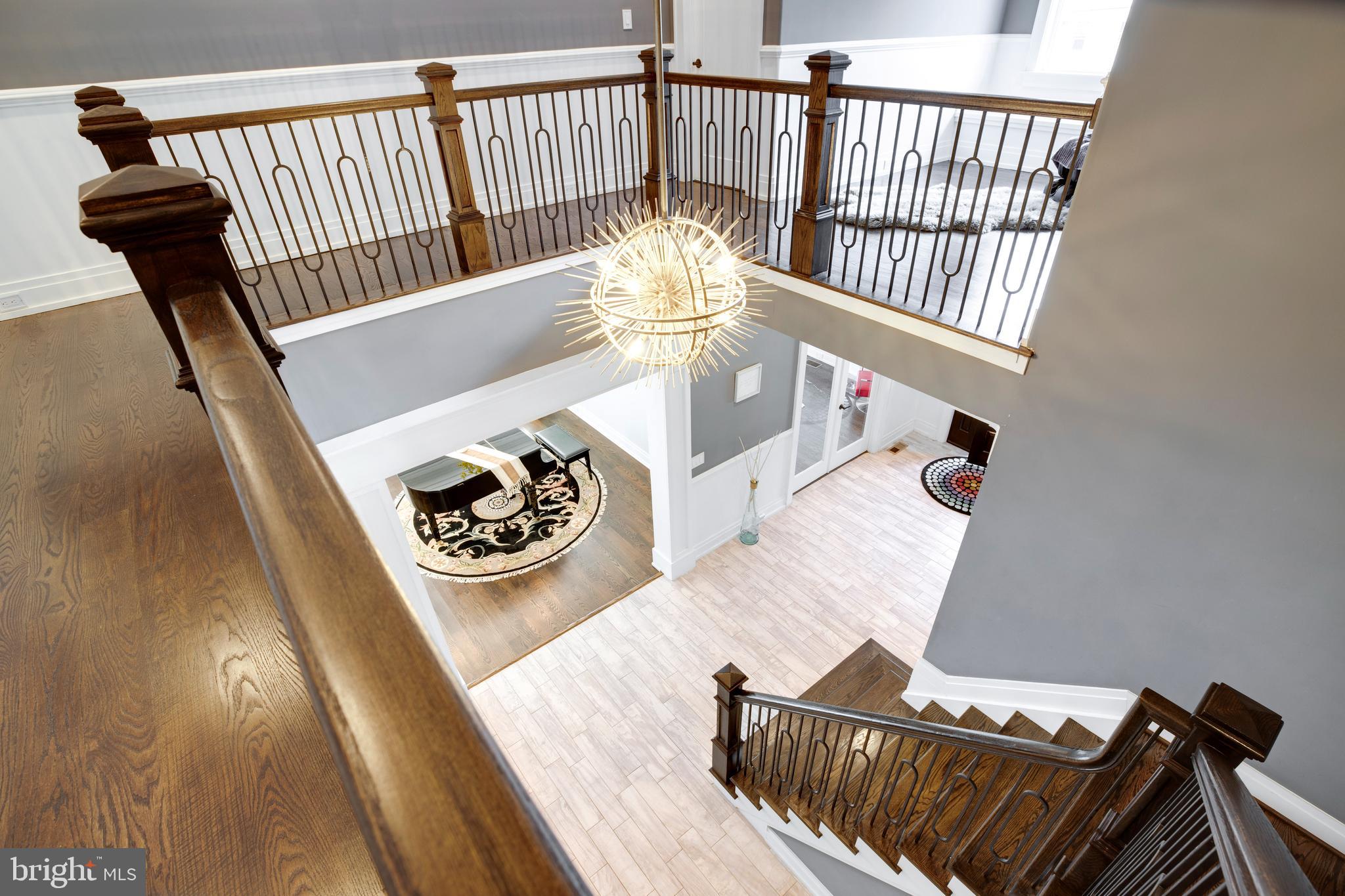 VIENNA WOODS - Residential