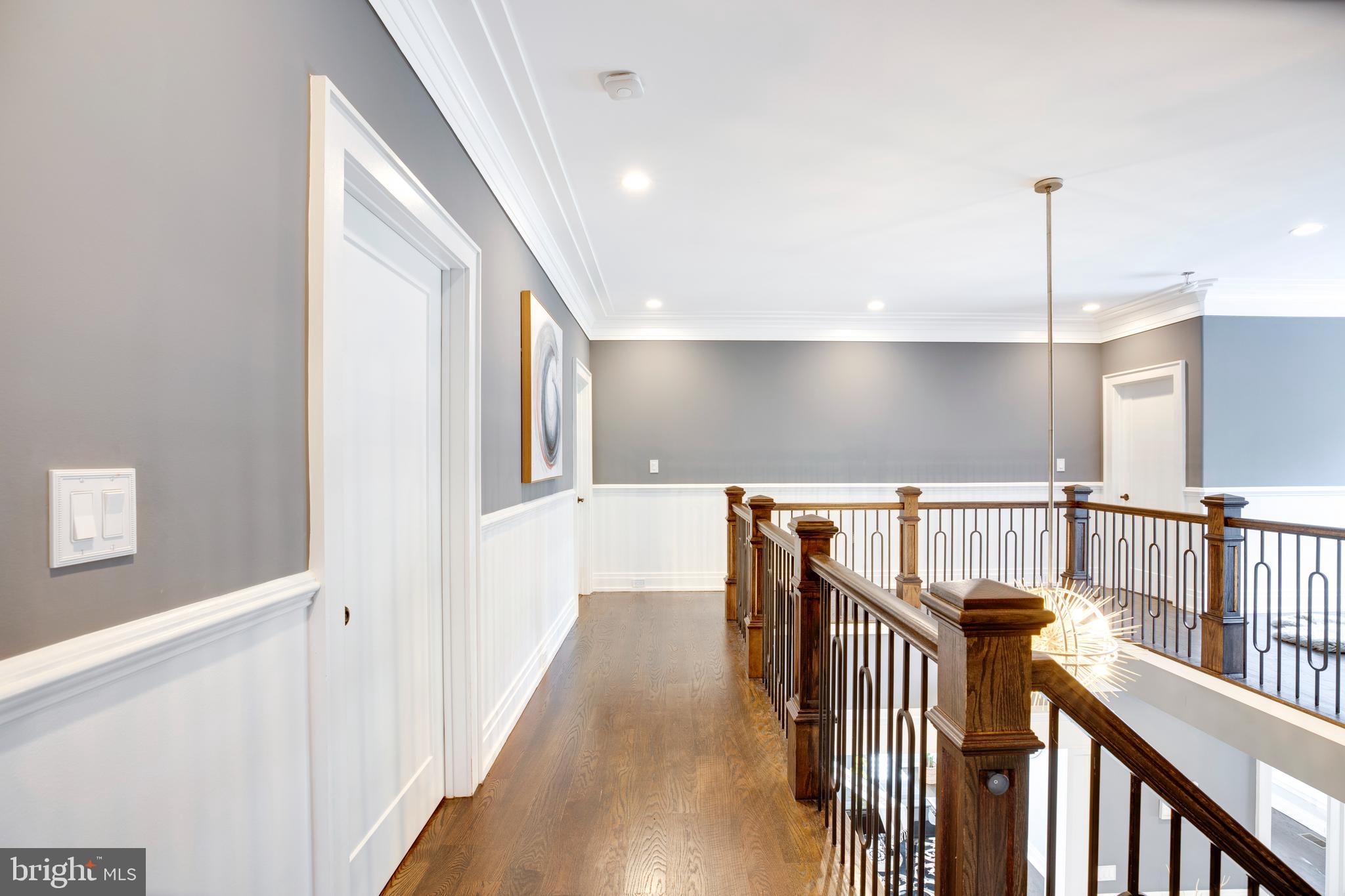 VIENNA WOODS - Residential