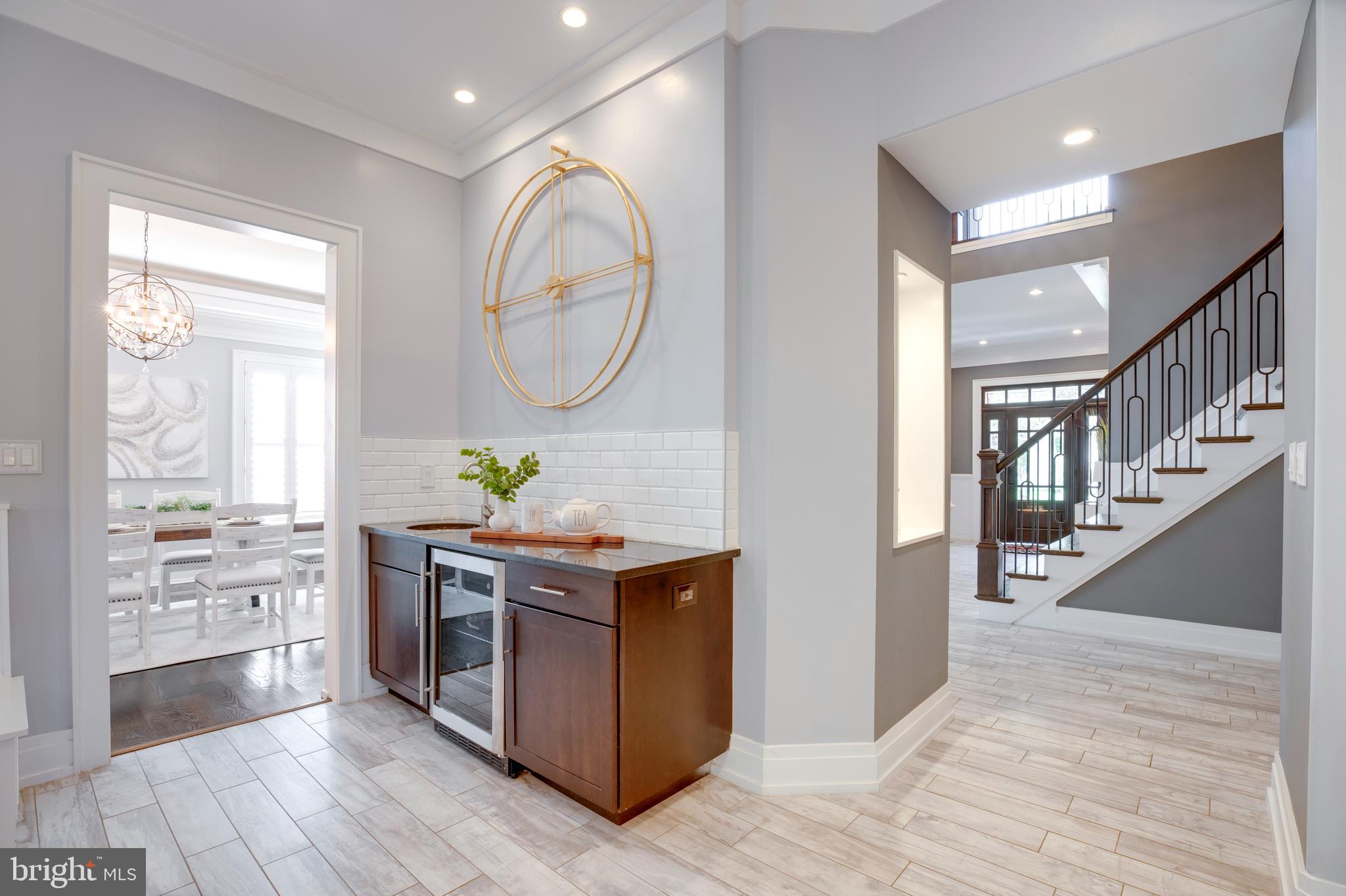 VIENNA WOODS - Residential