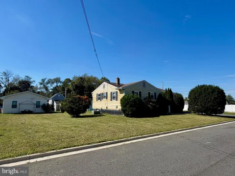 MLS: DENC2112348